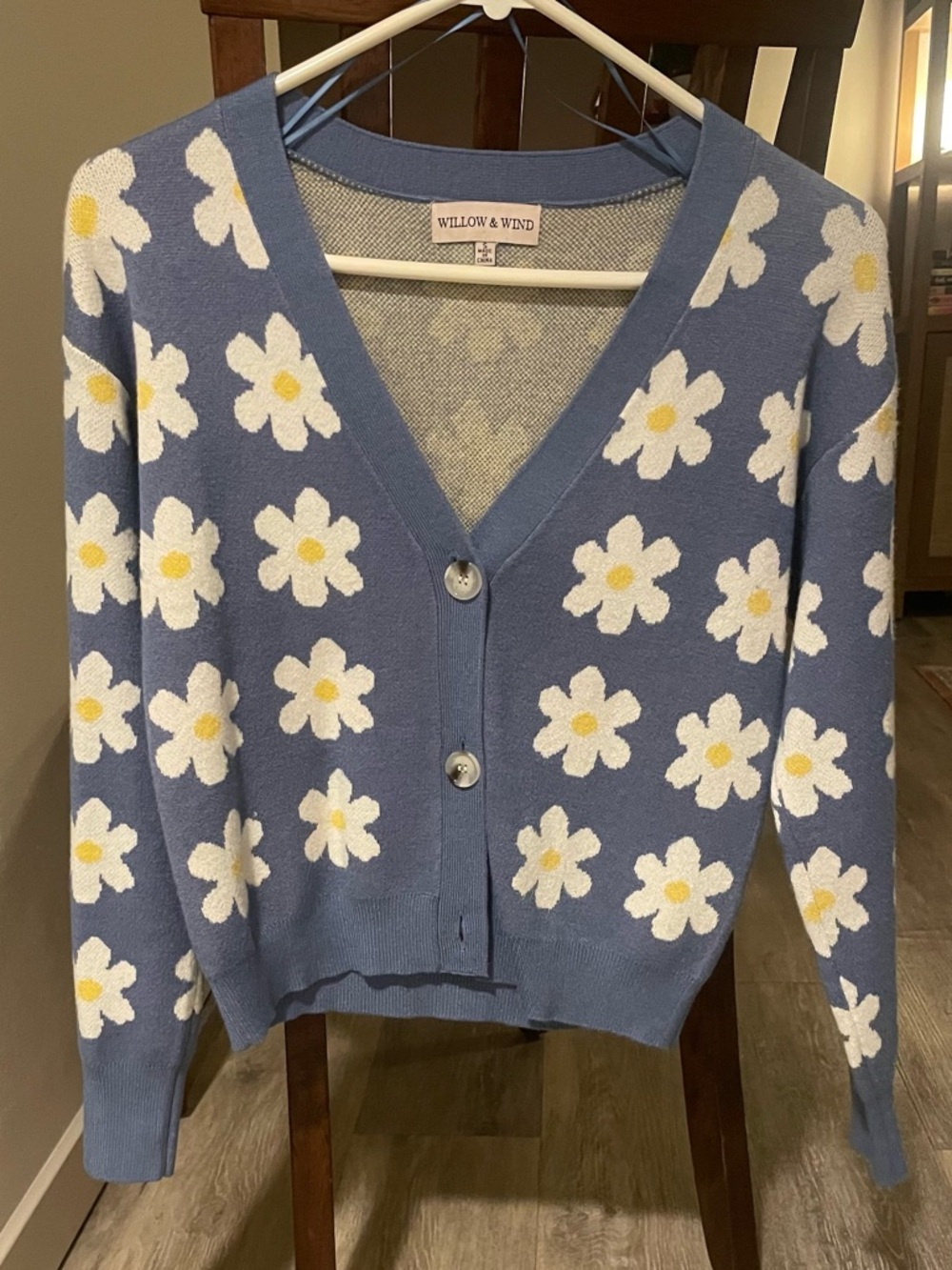 Willow & Wind Blue Daisy V-Neck Button Cardigan